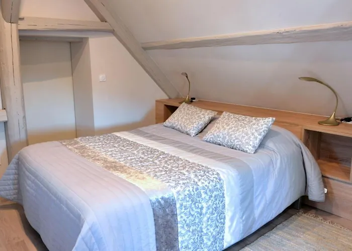 Bacchus - Classe 4 Etoiles - Emplacement Et Vue Exceptionnels - Animaux De Compagnie Acceptes